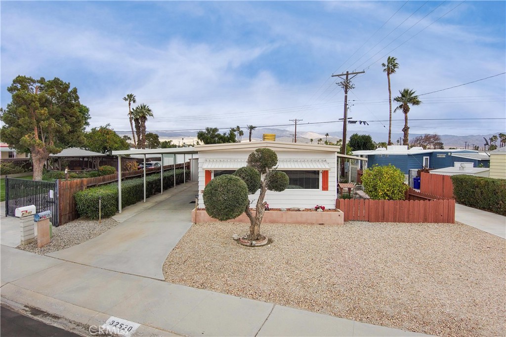 Thousand Palms (32004) - Manufactured In Park