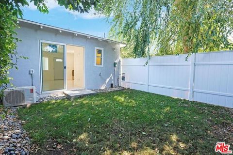 Photo of 5307 1/2 Don Pio, Los Angeles, CA 91364 (MLS # 25605111)