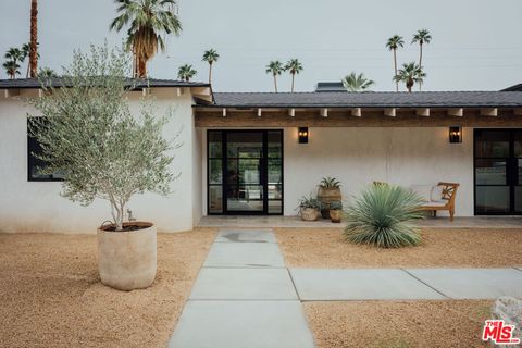 Photo of 1560 S Calle Palo Fierro, Palm Springs, CA 92264 (MLS # 25593301)