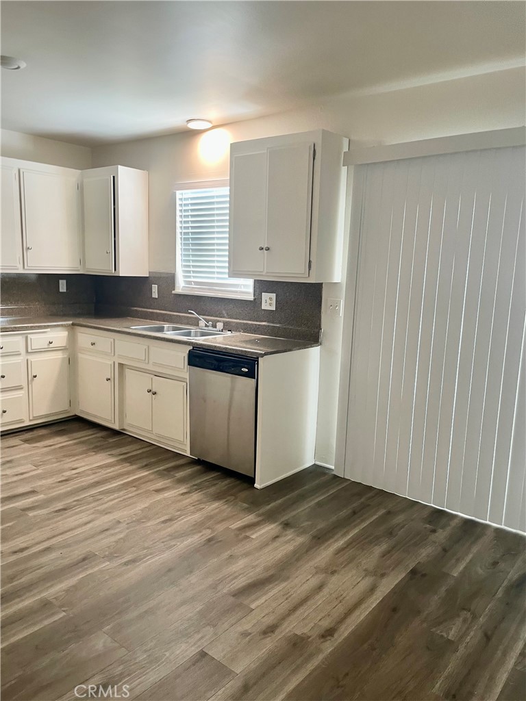 1041 Whittier Avenue