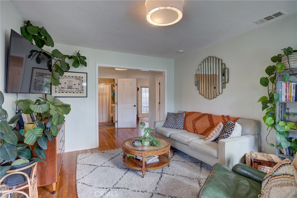 350 Castaic