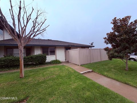 Photo of 2156 Sonoma Court, Thousand Oaks, CA 91362 (MLS # 226000023)