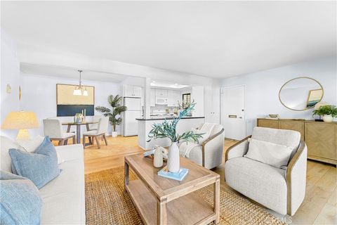 841 Ronda Sevilla B Laguna Woods CA 92654