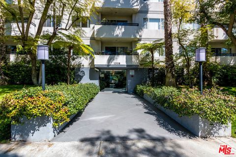 Photo of 1508 VETERAN Avenue #303, Los Angeles, CA 90024 (MLS # 26653131)
