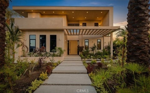 Photo of 15450 Huston ST, Sherman Oaks, CA 91403 (MLS # SR26217360)
