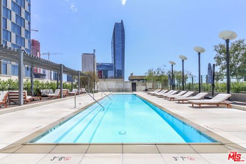 Photo of 889 Francisco Street #3201, Los Angeles, CA 90017 (MLS # 26675951)