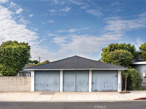 Photo of 1417 Manhattan Beach BLVD, Manhattan Beach, CA 90266 (MLS # SB26119890)