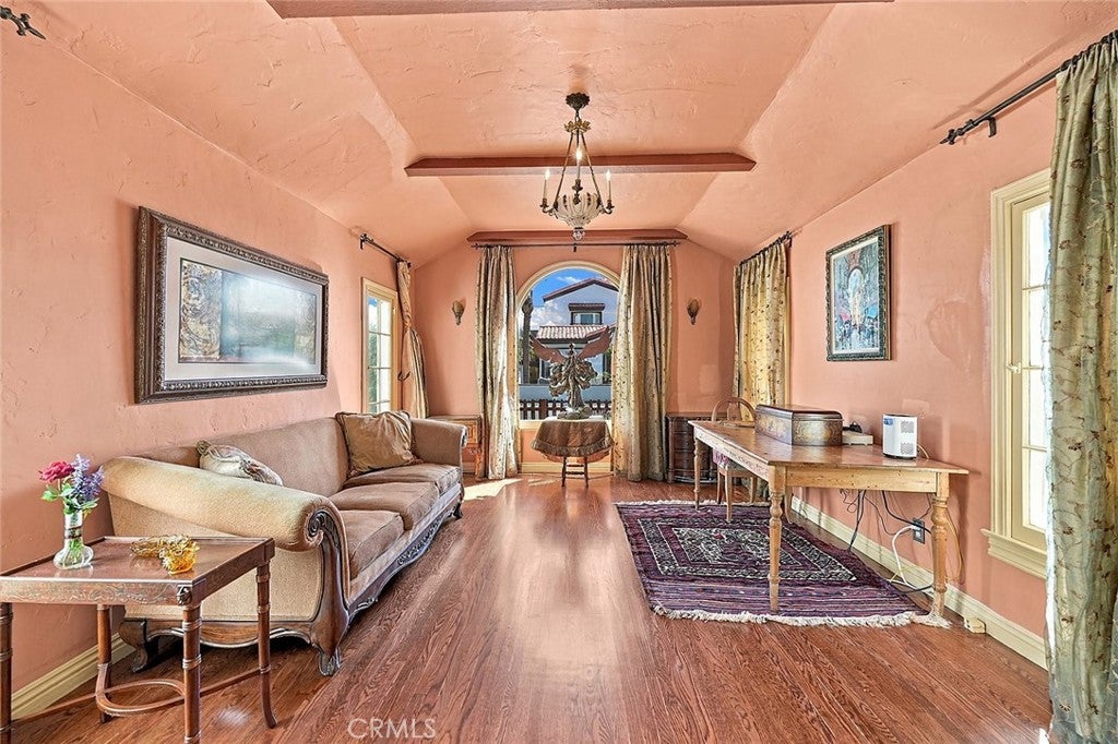 105 Claremont Avenue