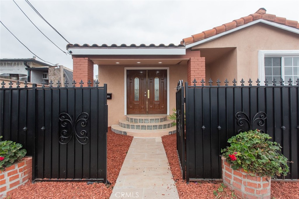 14425 Prairie Avenue