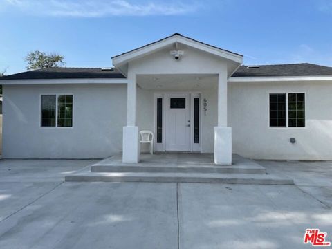 Photo of 6051 Colfax Avenue, North Hollywood, CA 91606 (MLS # 25609513) Photo of 6051 Colfax Avenue, North Hollywood, CA 91606 (MLS # 25609513)