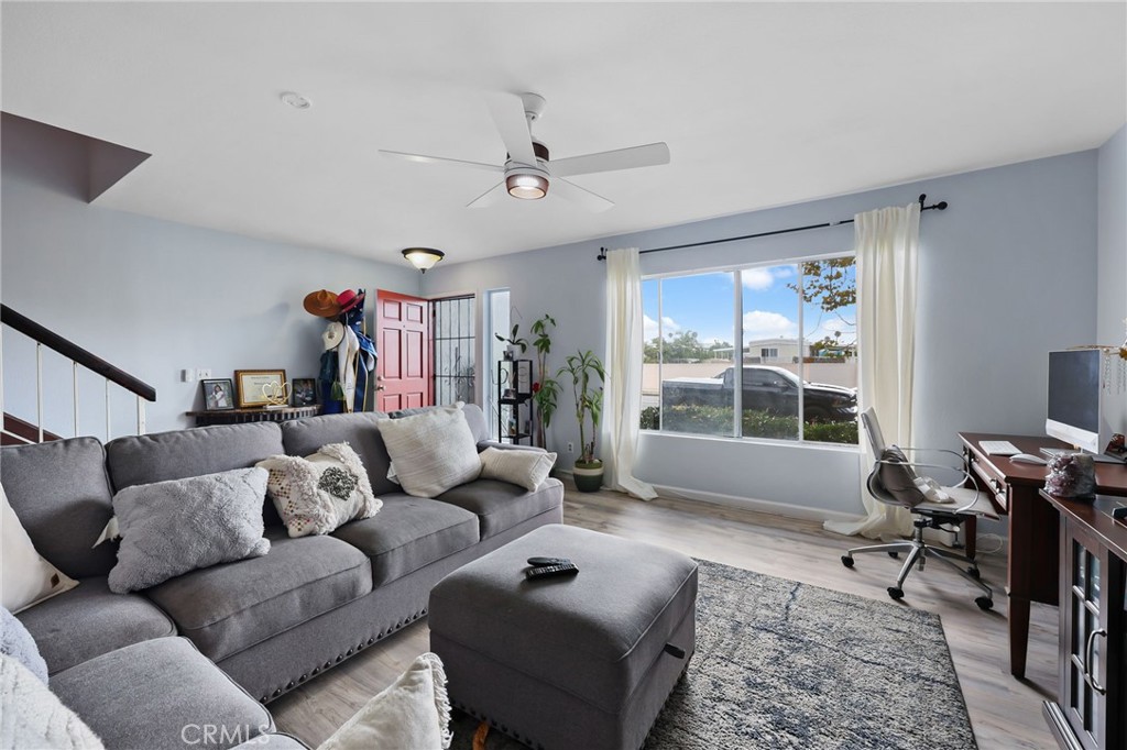 209 Fredricks