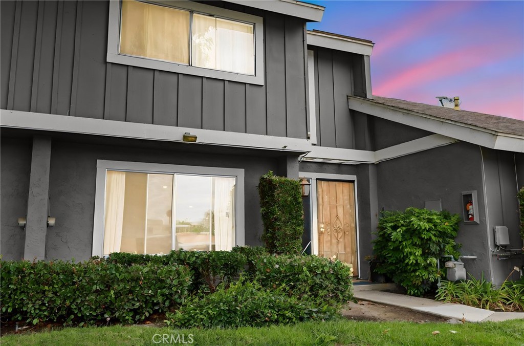 209 Fredricks