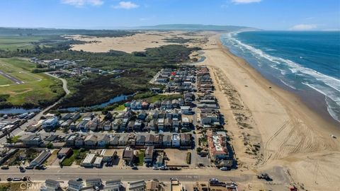 Tiny photo for 333 York Avenue, Oceano, CA 93445 (MLS # SC26051619)