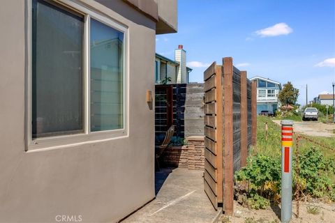 Tiny photo for 333 York Avenue, Oceano, CA 93445 (MLS # SC26051619)