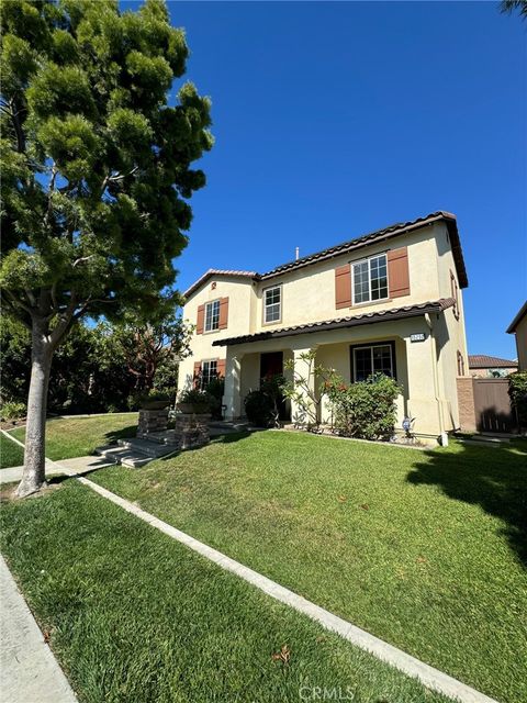 Photo of 15250 15250 Severyns, Tustin, CA 92782 (MLS # OC25235453) Photo of 15250 15250 Severyns, Tustin, CA 92782 (MLS # OC25235453)