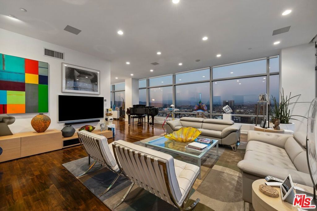 Photo of 900 W Olympic Boulevard #46G, Los Angeles, CA 90015 (MLS # 26636727)