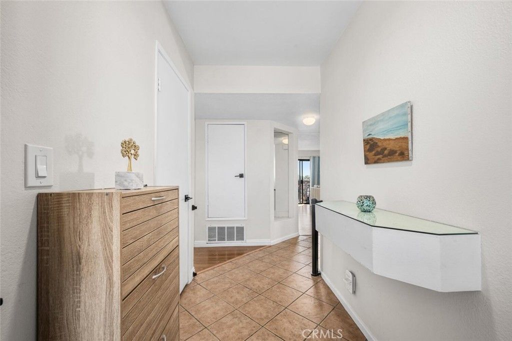 Photo of 1425 E 2nd Street #301, Long Beach, CA 90802 (MLS # PW26062103)