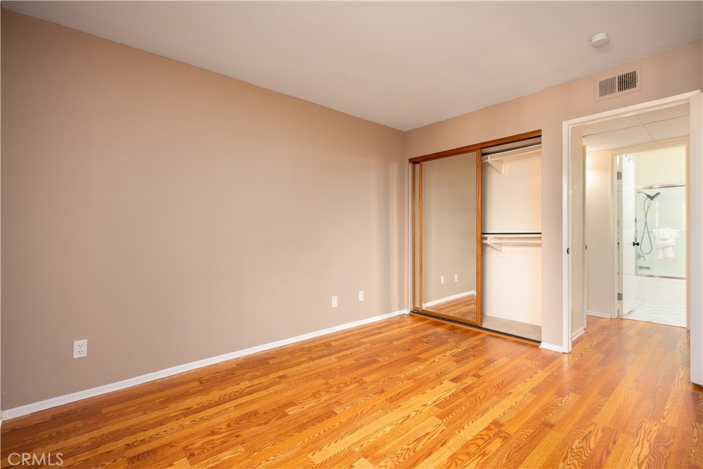 Peachland Condos (PCHC) - Residential