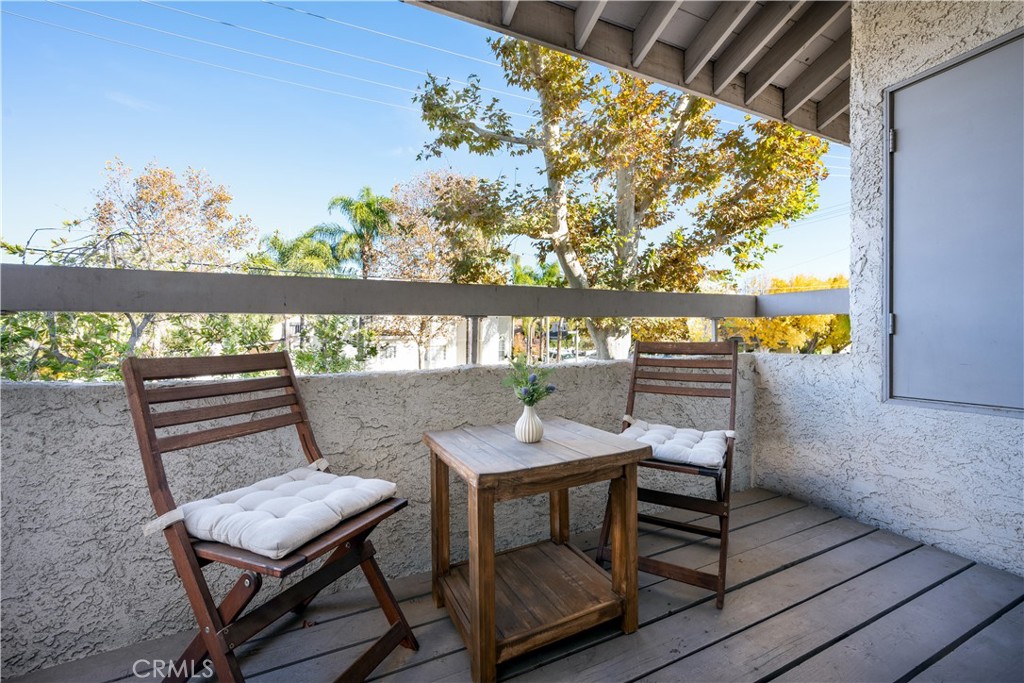 Peachland Condos (PCHC) - Residential