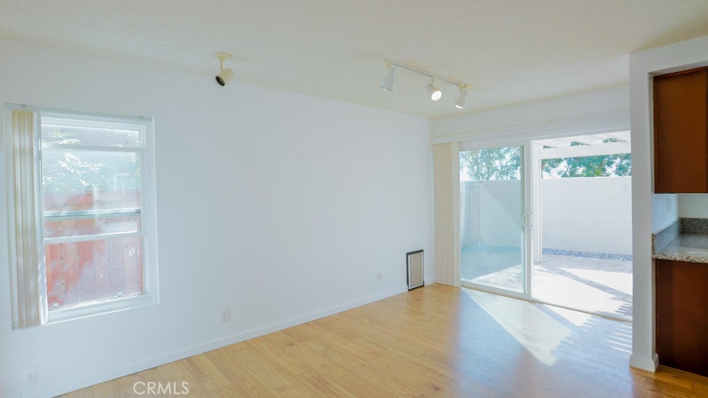 El Caserio (R2) (EC) - Residential