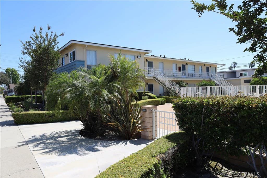 Photo of 935 S Trident Street, Anaheim, CA 92804 (MLS # OC26125414)