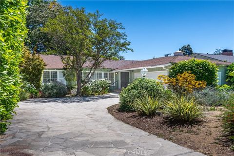 4362 Lemp Avenue Studio City CA 91604