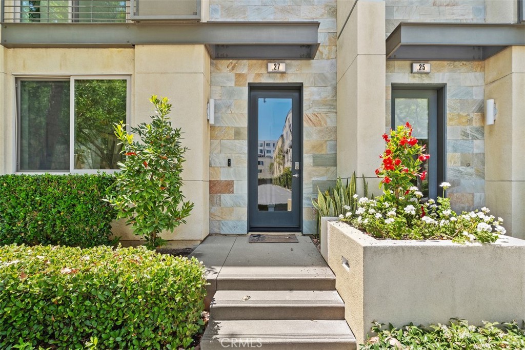 27 Delancy