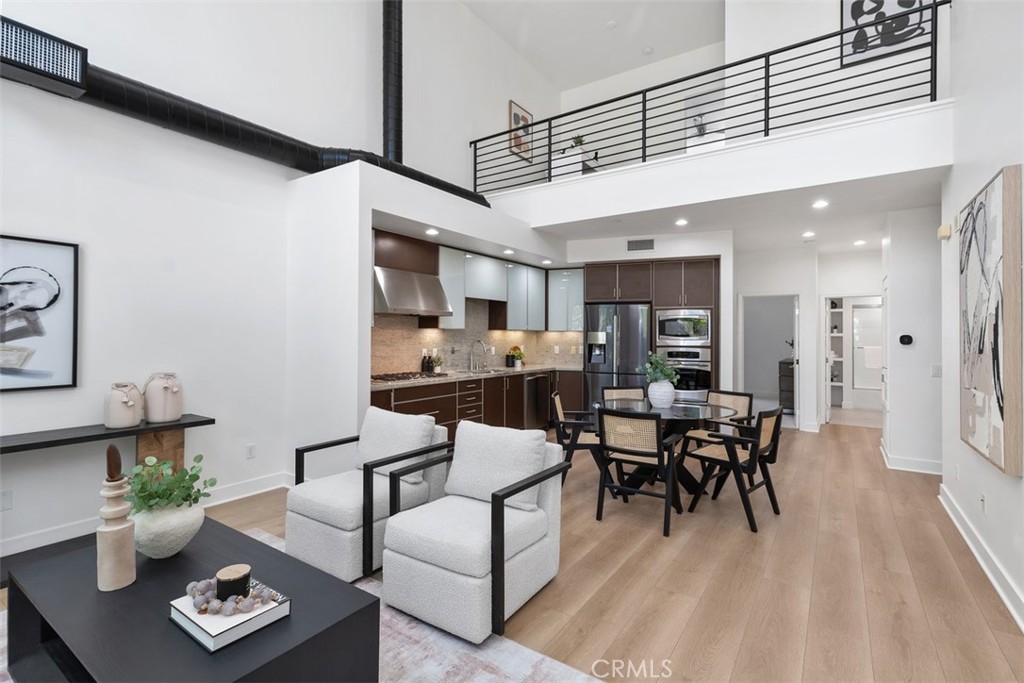 27 Delancy
