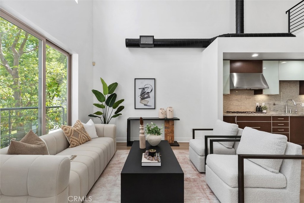 27 Delancy
