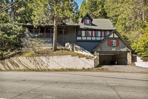 Photo of 261 Ca-173, Lake Arrowhead, CA 92352 (MLS # IG26102670)