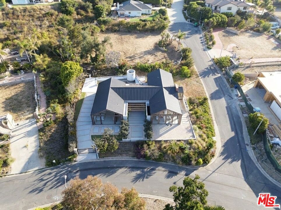 20521 Roca Chica Drive