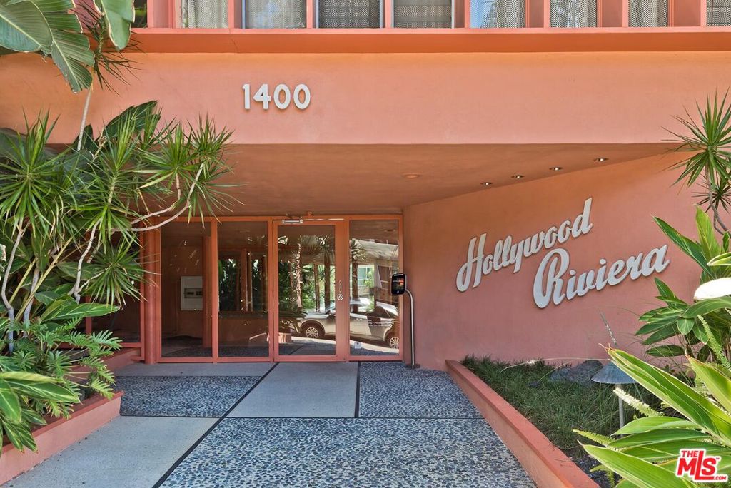 Photo of 1400 N Hayworth Avenue #11, West Hollywood, CA 90046 (MLS # 26986853)