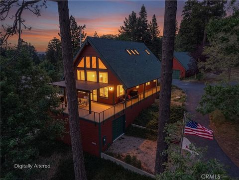 Photo of 30 Park Drive, Running Springs, CA 92382 (MLS # IG26096466)