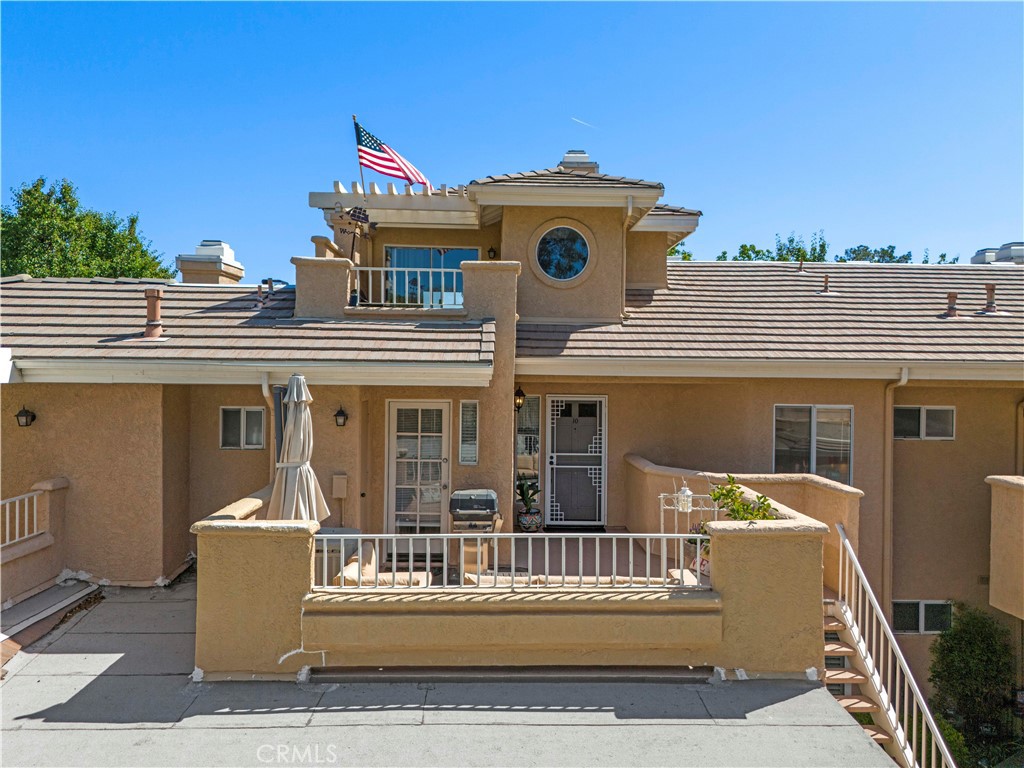 This community is warrantable!!! No issues! NOT associated with Arroyo Park & Las Ventanas. FHA & VA approved complex!!!!! This Valencia location doesn't get much better than Arroyo West. This highly desired community is centrally located near top shopping, dining, the hospital, College of The Canyons and much more! Commuter friendly, just a couple minutes from the 5 freeway! Come inside to find a spacious 2 bedroom and 2 full bathroom condo with a loft which could be used as a third bedroom or private office. The primary suite is spacious with double closets and a large attached bathroom with direct access to one of the balconies. The secondary bedroom has direct access to the 2nd bathroom for privacy. The upstairs loft is large with its own balcony attached. This home has 3 separate balconies with quiet and serene views of the neighborhood and surrounding hills. The kitchen has beautifully upgraded cabinets that have been well maintained. This home has in unit laundry, 1 car garage and 1 covered parking spot. Enjoy the pool and spa with friends and a small amount of neighbors as this community has a low number of units. Between the location and being behind gates, this community prides itself on safety. This area has beautiful greenbelts and walking trails surrounding the community. Schedule an appointment today to see this beautiful home and make it yours!!!
