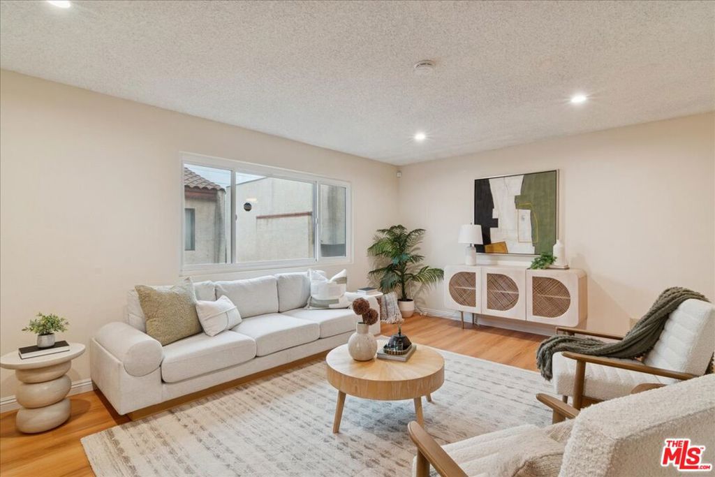 1050 S Garfield Avenue