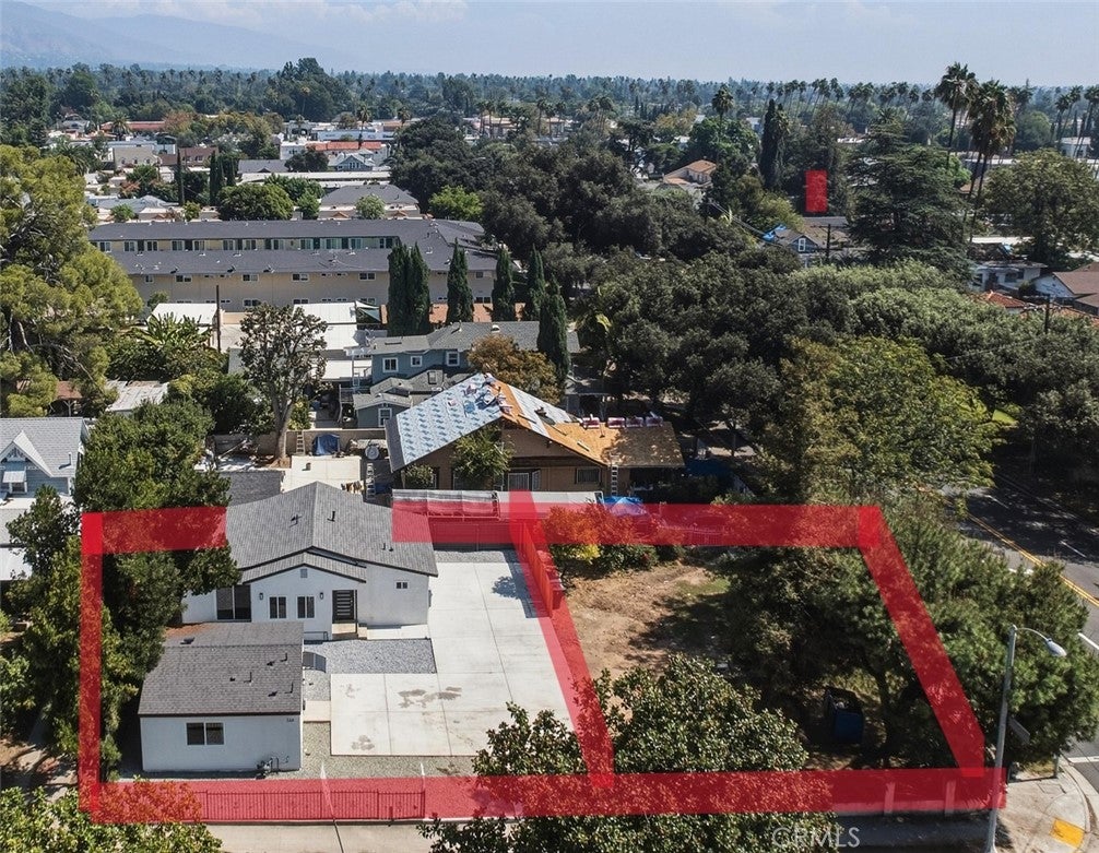 708 N El Molino