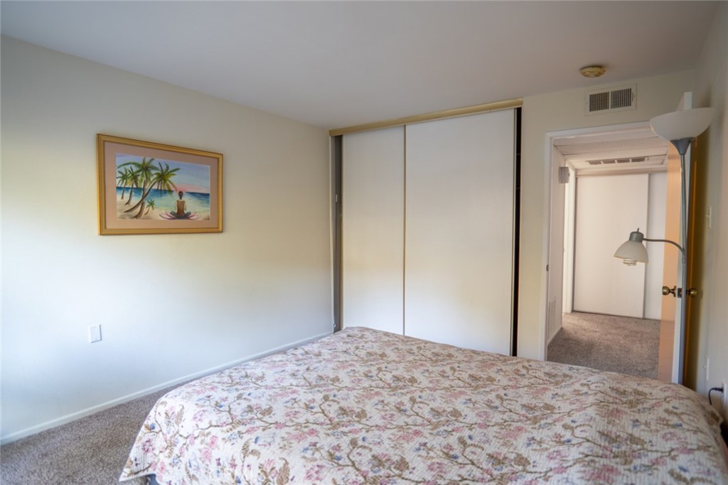 Oaknoll Villas (314) - Residential