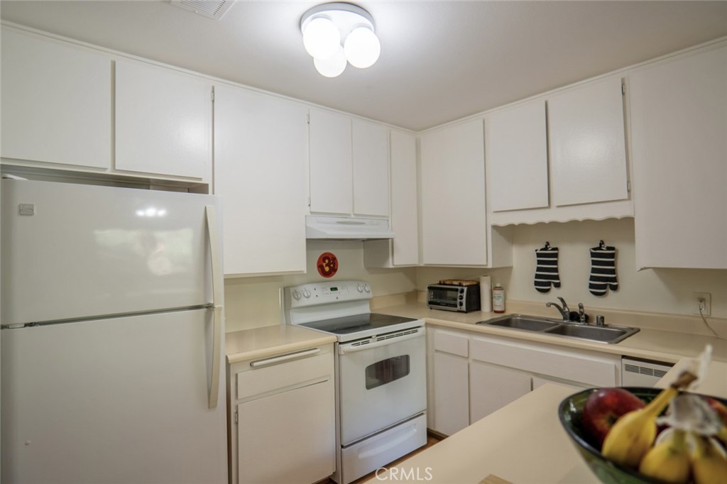 Oaknoll Villas (314) - Residential