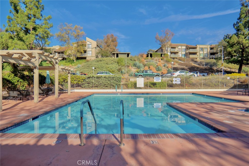 Oaknoll Villas (314) - Residential