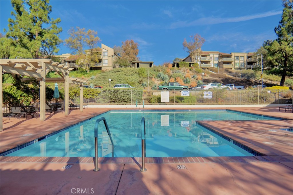 Oaknoll Villas (314) - Residential