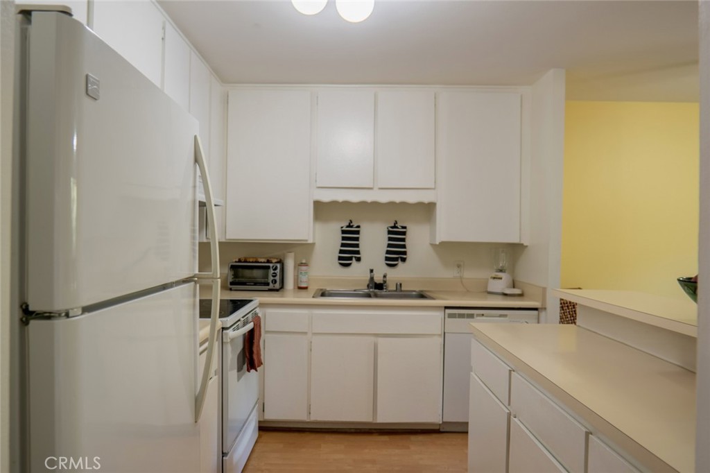 Oaknoll Villas (314) - Residential
