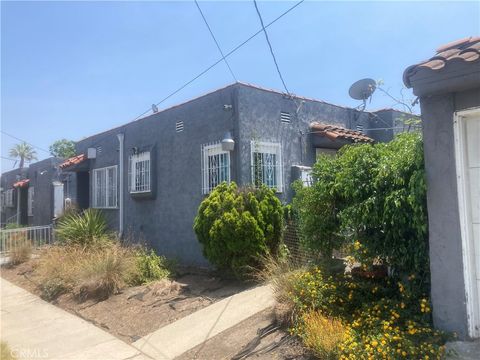 Photo of 302 W 107th Street, Los Angeles, CA 90003 (MLS # IN26051055)