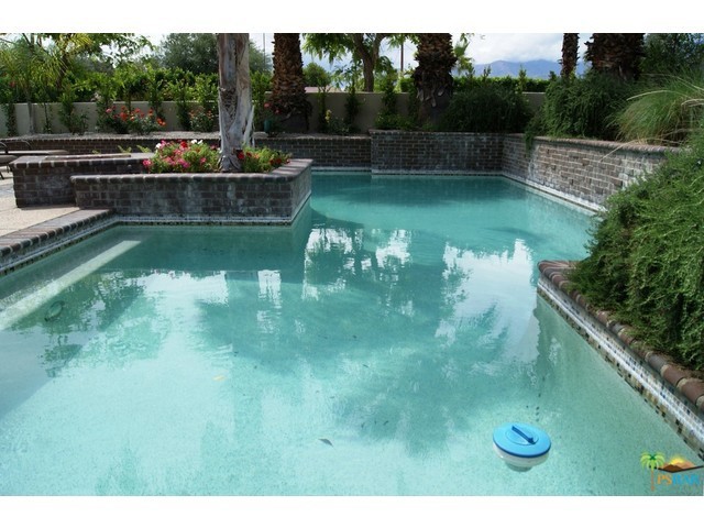 Movie Colony East - Residential