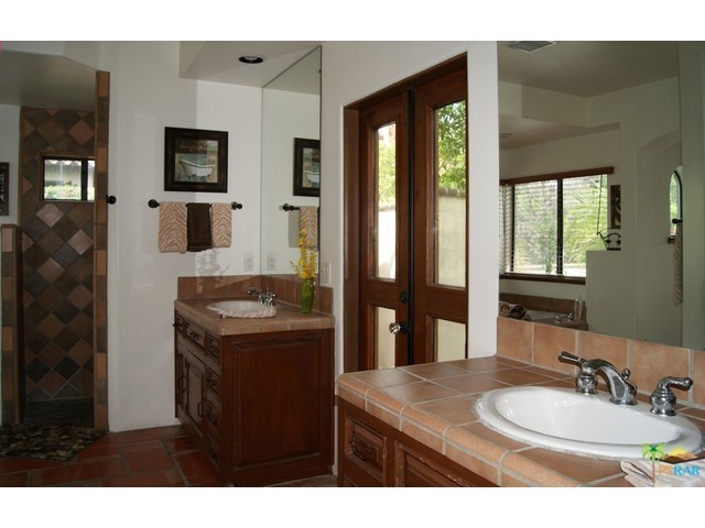 Movie Colony East - Residential