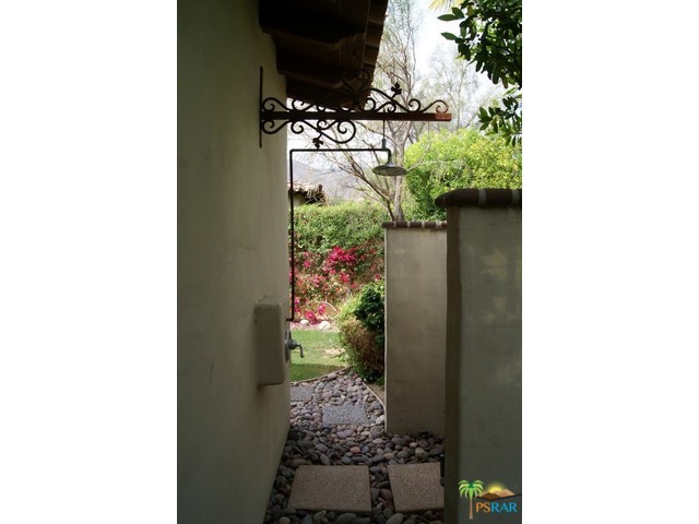 Movie Colony East - Residential