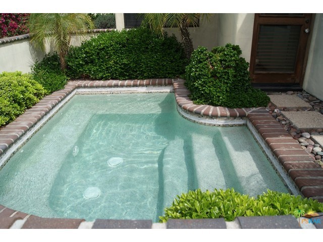 Movie Colony East - Residential