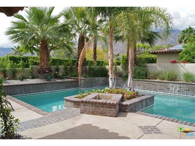 Movie Colony East - Residential