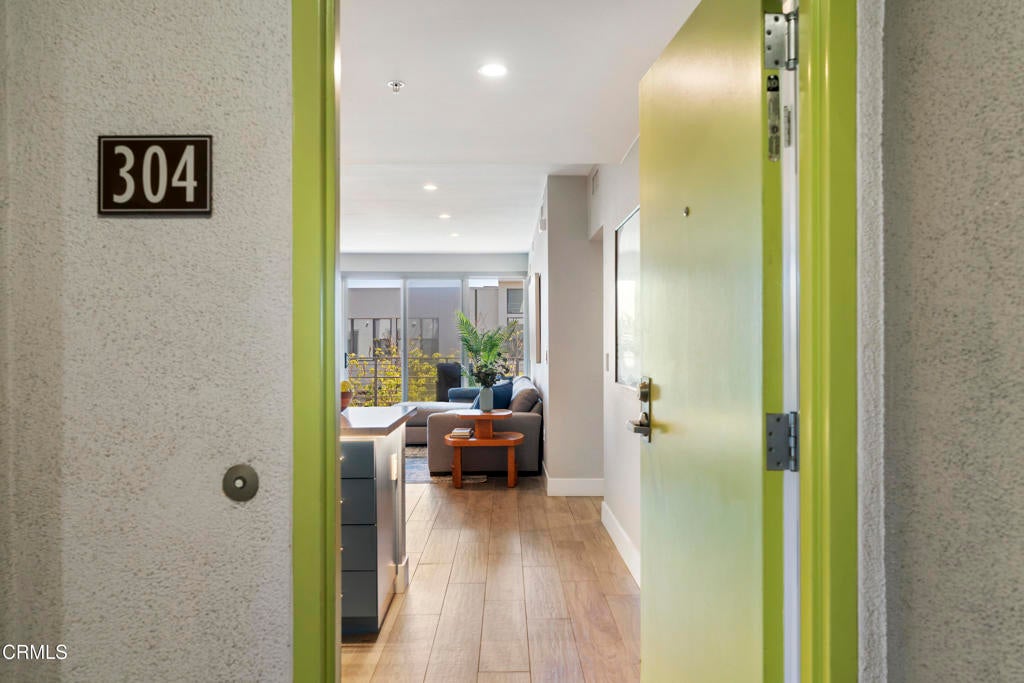 111 S De Lacey Avenue 304