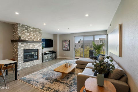 Photo of 111 S De Lacey Avenue #304, Pasadena, CA 91105 (MLS # P1-28836)