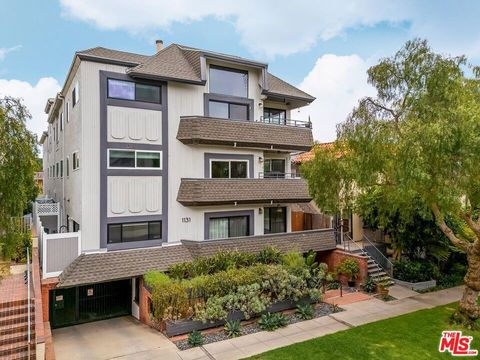 Photo of 1131 12th Street #101, Santa Monica, CA 90403 (MLS # 25591031)